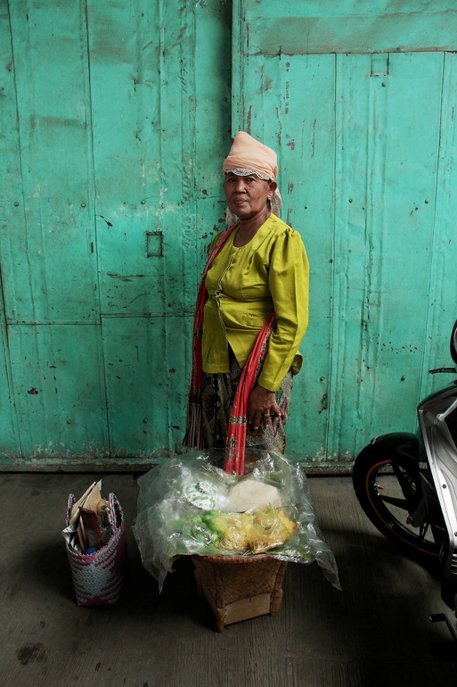 Sticky Rice Seller from Debong Village, Ogi Soedja