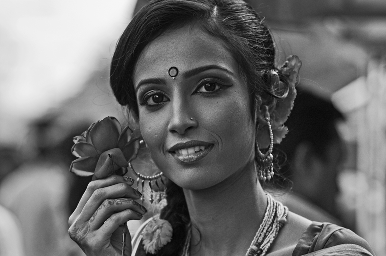 Bangladesh, Dhaka, a beautiful young woman, Urs Schweitzer