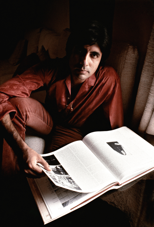 AMITABH BACHCHAN IN HIS PRIVATE DEN, NK Sareen