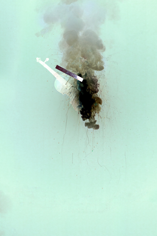 blowing up this violin is negative, ela zubrowska