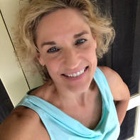 Sandy Coomer