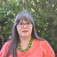 Tracy F Roberts