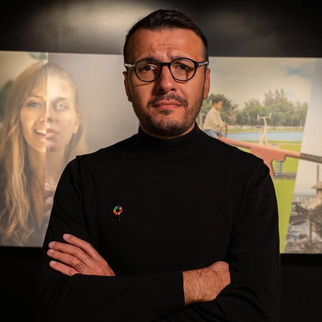 Elis Milano porno foto galereyasi