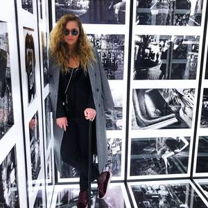 Roxolana Drogomyretska | Saatchi Art
