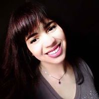 Stephi Konstantinou Artist