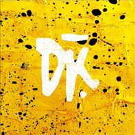 D K