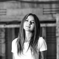Her Alina